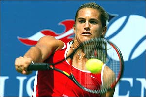  Amelie Mauresmo of France