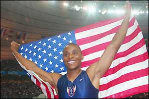 Kelli White celebrates gold