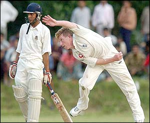 England all-rounder Paul Collingwood bowls a delivery
