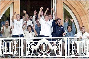Gloucestershire players celebrate