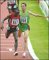 Eliud Kipchoge Kenya's Eliud Kipchoge outsprints Hicham El Guerrouj in the final straight to win the 5,000m