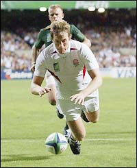 Will Greenwood scores a try
