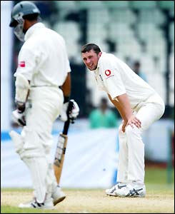Steve Harmison looks frustrated as he can't get the breakthrough