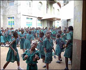 SIERRE LEONE, Hawa Kargbo