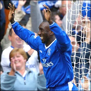 Jimmy Floyd Hasselbaink celebrates after scoring for Chelsea