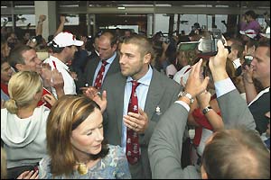 Wing Ben Cohen leaves the England team hotel