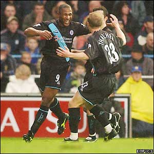 Leicester's Les Ferdinand opens the scoring with his stunning free-kick