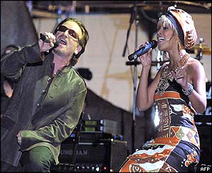 Bono sand Beyonce