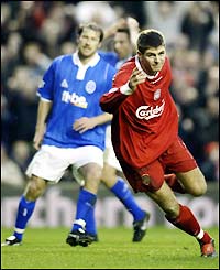 Steven Gerrard celebrates his penalty goal