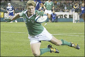 Brian O'Driscoll gets Ireland's second try after 65 minutes