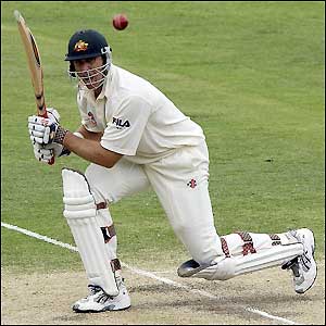 Matthew Hayden passes 1,000 Test runs for the third year running 