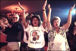 Bobby George's fans respond to their hero on stage