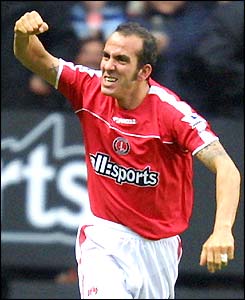 Paolo di Canio celebrates