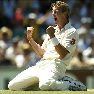 India lose two wickets early on day three