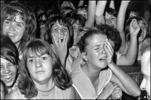 A brief stop over in Los Angeles caused pandemonium....