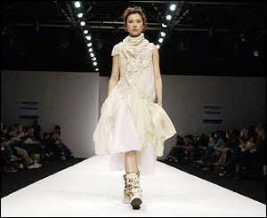 A model at designer Bora Aksu's Autumn/Winter 2004 collection