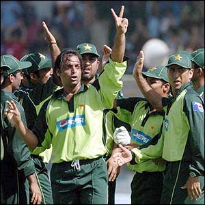 Shoaib Akhtar celebrates taking the wicket of Tendulkar