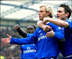 Eidur Gudjohnsen takes the acclaim after his early goal