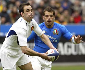 Julien Peyrelongue passes the ball for France