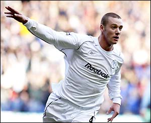 Kevin Nolan celebrates his goal