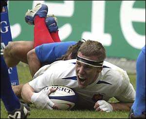 French number eight Imanol Harinordoquy scores his side's second try