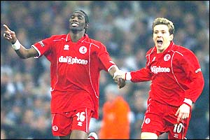 Joseph-Desire Job celebrates his goal with Juninho