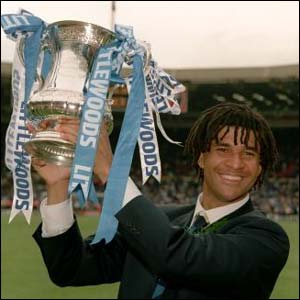 Ruud Gullit guides Chelsea to the FA Cup in 1997