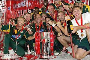 Leicestershire celebrate their first Trophy for six years