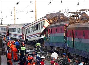 Train wreckage near the village of Tavsancil, in north-west Turkey