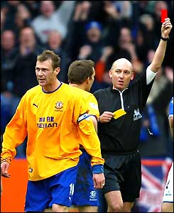 Duncan Ferguson is sent off by referee Barry Knight