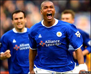 Marcus Bent celebrates his equaliser