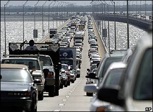 Traffic jam on road out of St Petersburg, Florida 