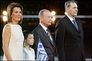 Organiser Gianna Angelopoulos-Daskalaki (left) with Greek president Constantinos Stephanopoulos 