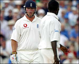 Robert Key frustrates Fidel Edwards