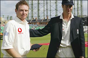 Warwickshire's Ian Bell comes in for the injured Graham Thorpe at The Oval
