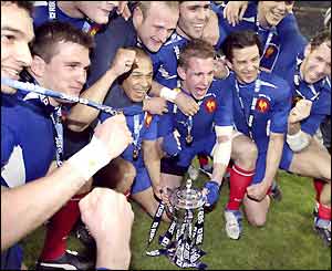 France win the match and are crowned worthy Six Nations champions