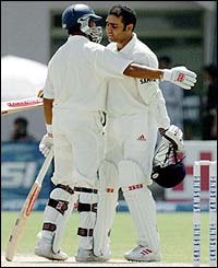 Akash Chopra congratulates Sehwag 