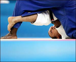 Lemaire (blue) duels with Despaign