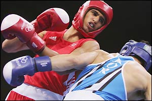 Amir Khan enjoys a quick victory over his Korean opponent