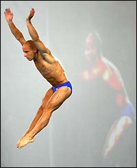 Great Britain's Peter Waterfield qualifies for the diving 10m platform final