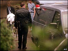 Police remove Kurt Cobain's body