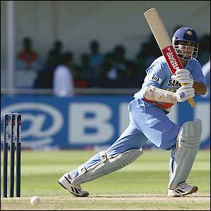 Sourav Ganguly gives England's bowlers some early problems