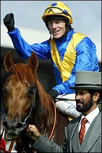 Kieren Fallon aboard Kris Kin