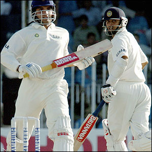 Ganguly and Dravid stay in control 