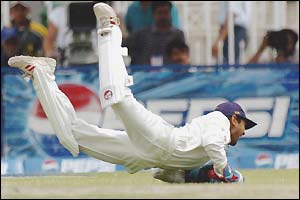 Indian wicket-keeper Parthiv Patel takes a brilliant one-handed catch down the leg side