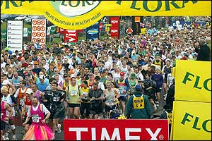 Runners brave the damp conditions to take part
