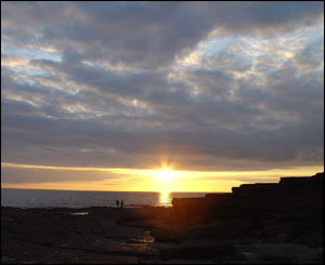 Laura Sharples sent this picture of the Sun setting at Sourtherndown beach