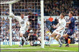 Ayegbeni Yakubu gets on the end of Steve Stone's cross to head home