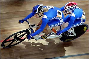 Aileen McGlynn (right) and her pilot Ellen Hunter add to the earlier gold they won in the women's 1km tandem time trial 
