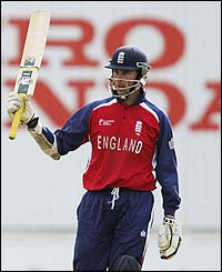 Trescothick salutes the crowd after making fifty